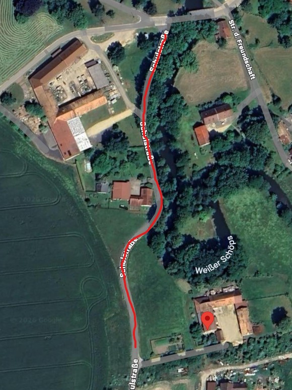 Zu sehen ist ein Auszug von Google Maps bezüglich der Schulstraße 49-51 in Kodersdorf.